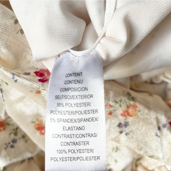 NWT WAYF Top Closing Time Ruched Floral Velvet Blouse Cream Women’s Size Large - Picture 11 of 13